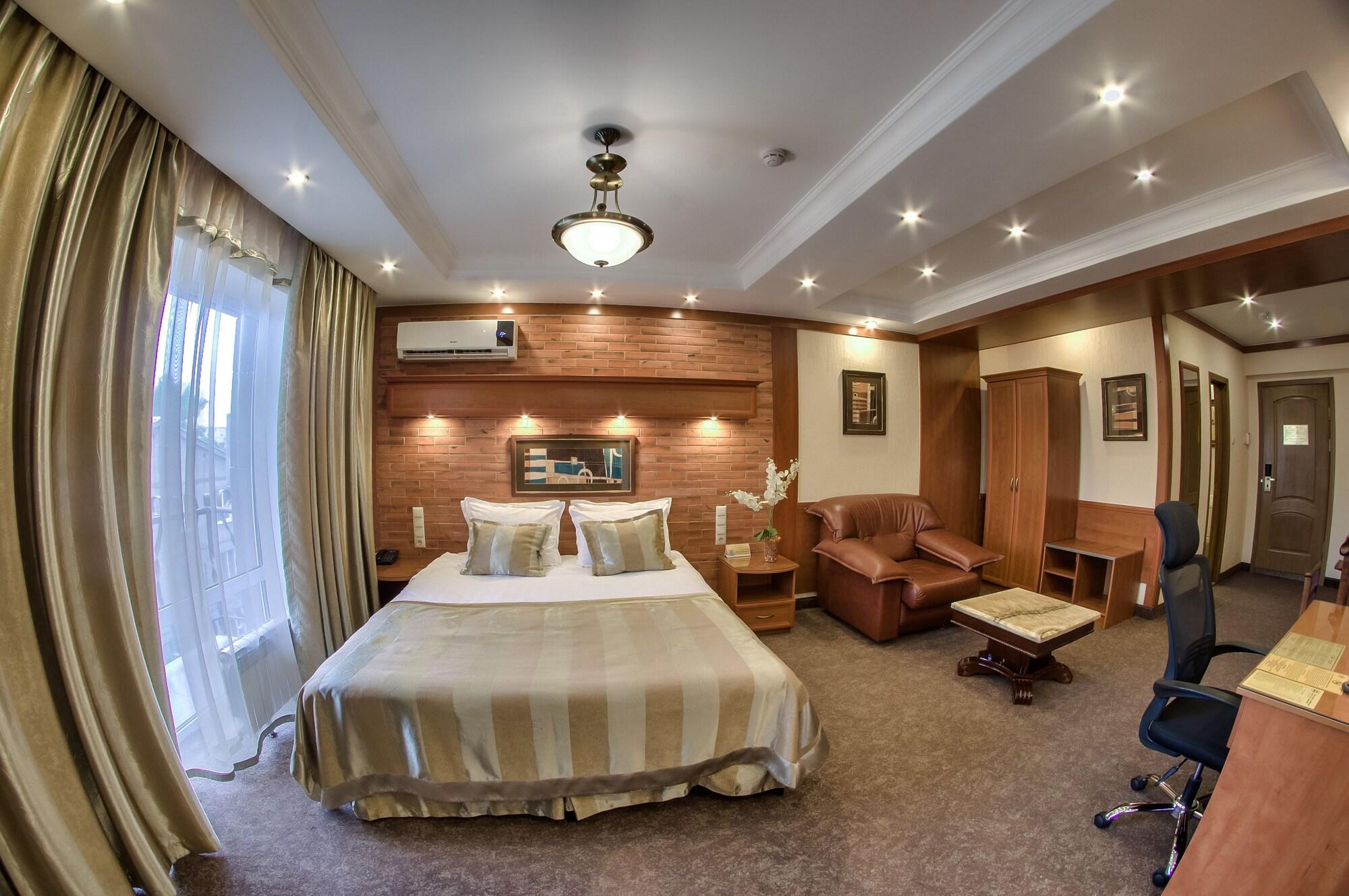Hotel Uyut Almaty Exterior photo