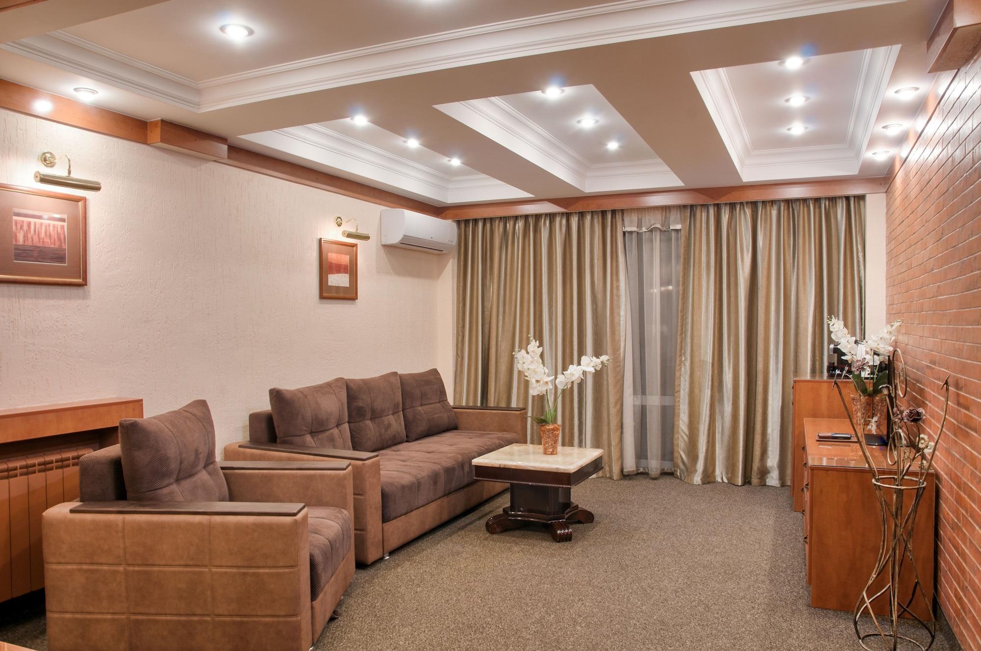 Hotel Uyut Almaty Exterior photo